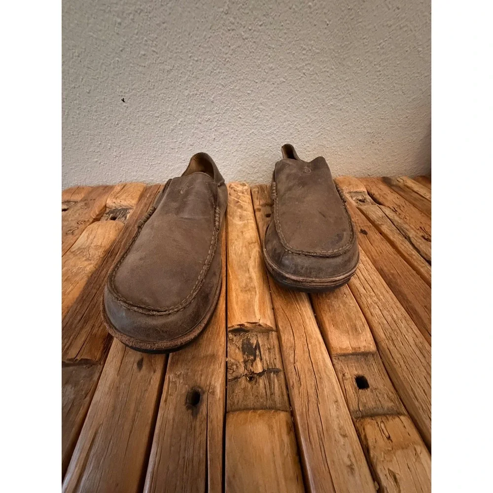 OluKai Moloa Shoes Size 9 Brown Leather Slip On Drop-In Heel Loafers 10128-6363